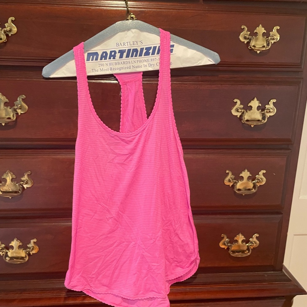 Lululemon hot pink tank - size 2